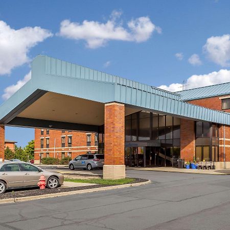 Comfort Inn Cleveland Airport Міддлберґ-Гайтс Екстер'єр фото