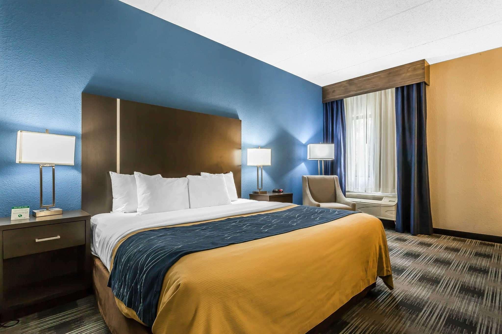 Comfort Inn Cleveland Airport Міддлберґ-Гайтс Екстер'єр фото