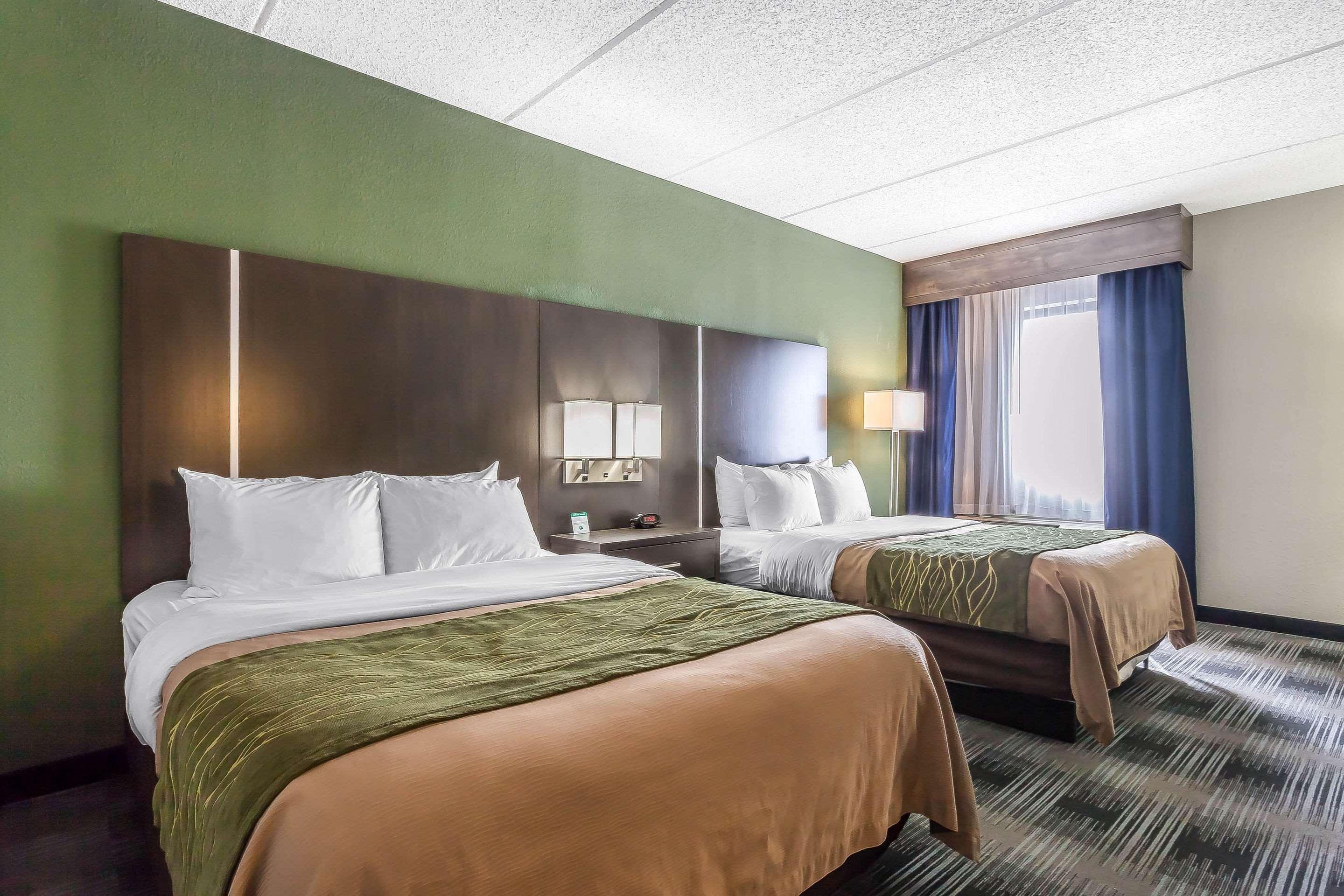 Comfort Inn Cleveland Airport Міддлберґ-Гайтс Екстер'єр фото