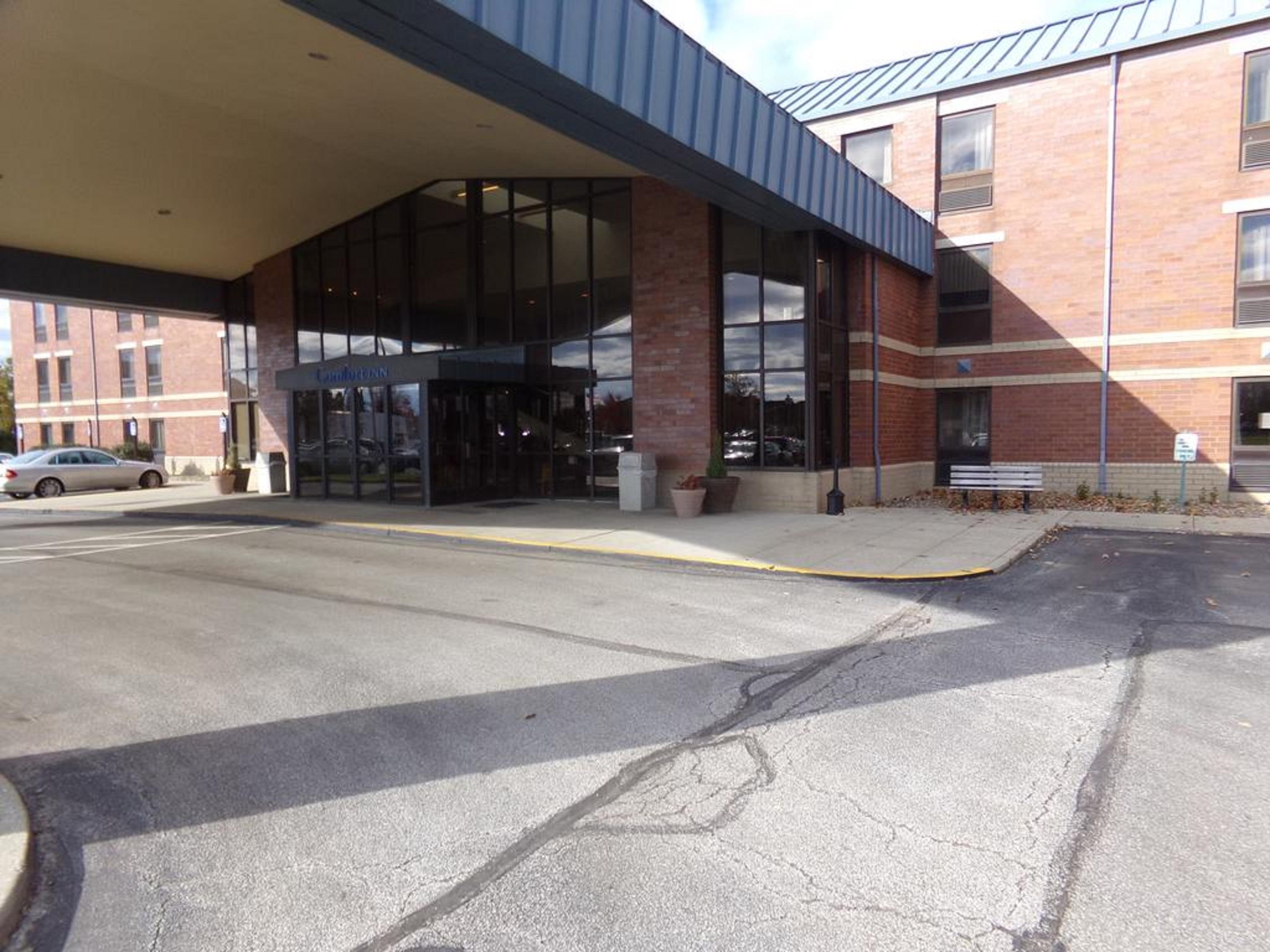 Comfort Inn Cleveland Airport Міддлберґ-Гайтс Екстер'єр фото
