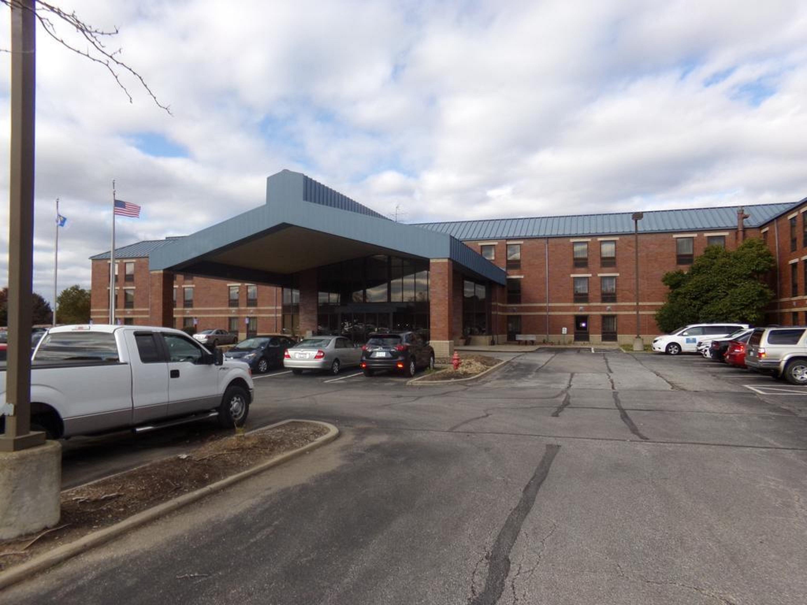 Comfort Inn Cleveland Airport Міддлберґ-Гайтс Екстер'єр фото