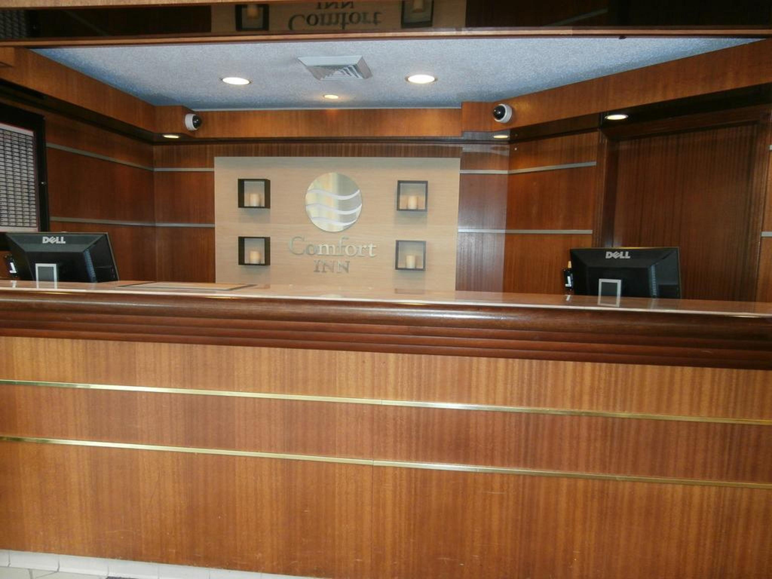 Comfort Inn Cleveland Airport Міддлберґ-Гайтс Екстер'єр фото