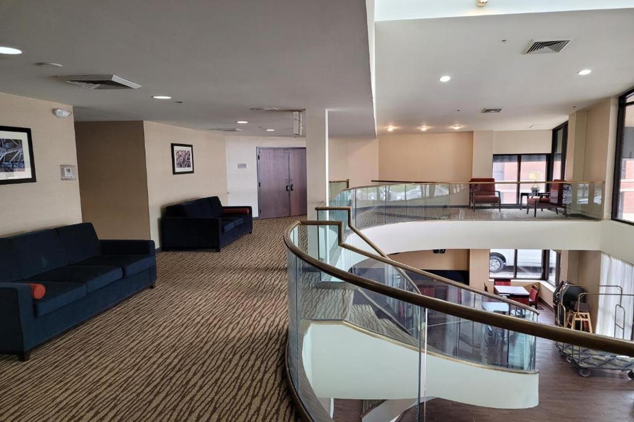 Comfort Inn Cleveland Airport Міддлберґ-Гайтс Екстер'єр фото